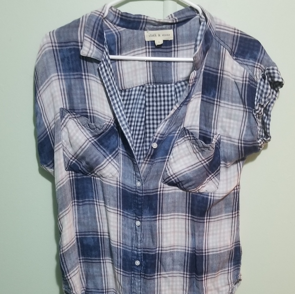 Plaid short sleeve cloth and stone blouse medium